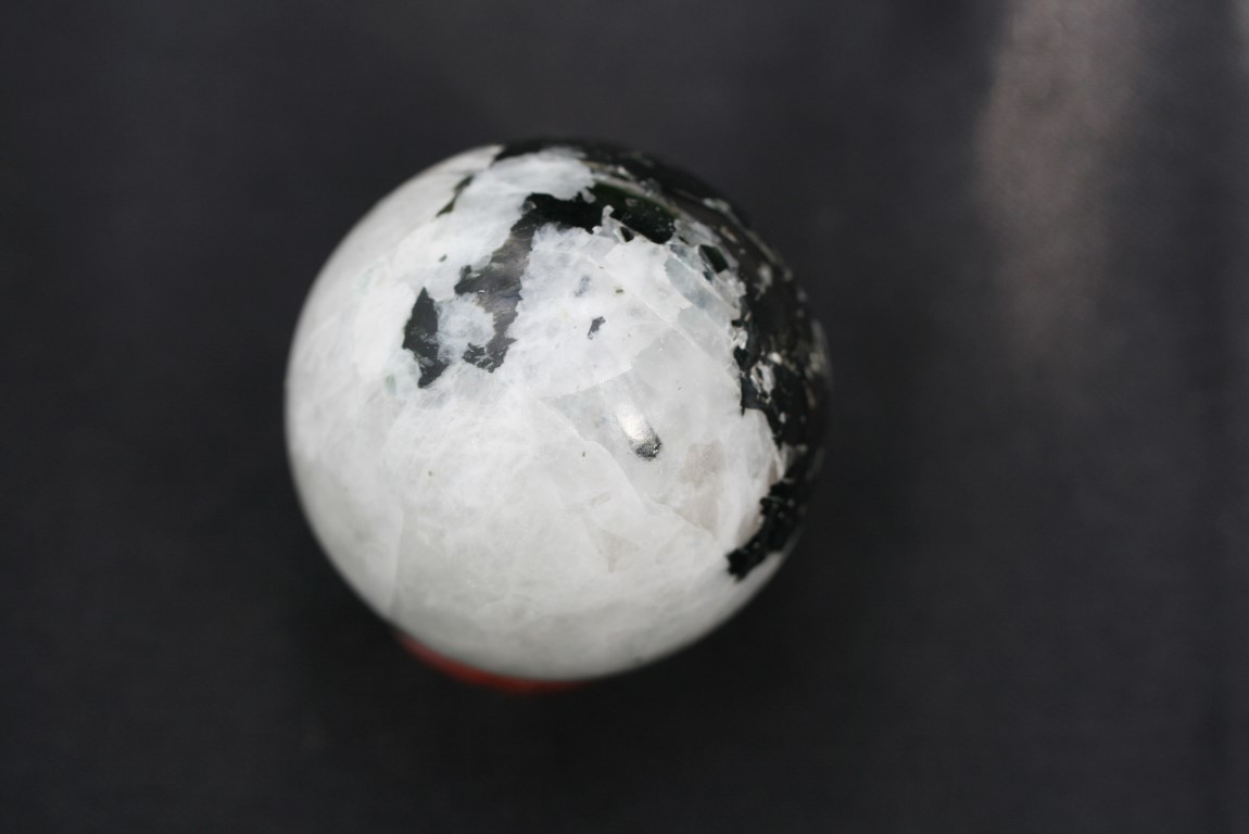 Moonstine sphere stone is a stone of mystery 5226